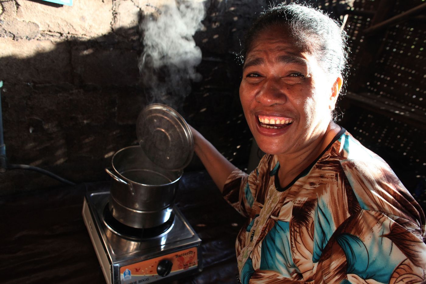 Caption: ENERGIA’s new host and longstanding partner in energy projects, Hivos, is working with the community on the Island of Sumba in Indonesia to help the island reach their goal of 100% renewable energy (Photo: Josh Estey)